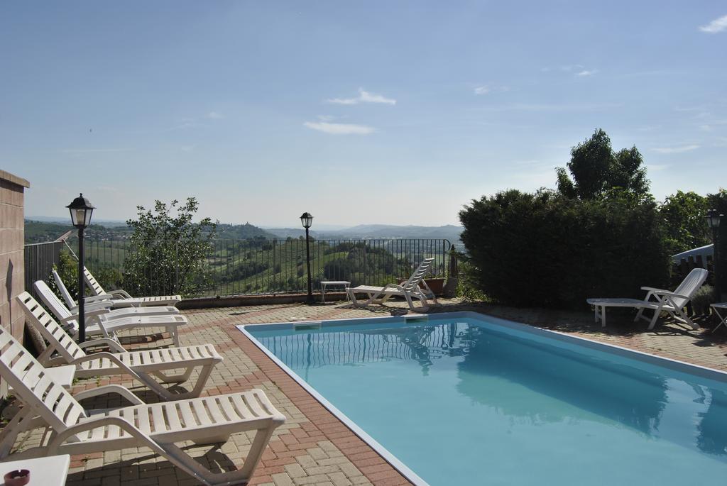Agriturismo I Suri Asti Exteriör bild