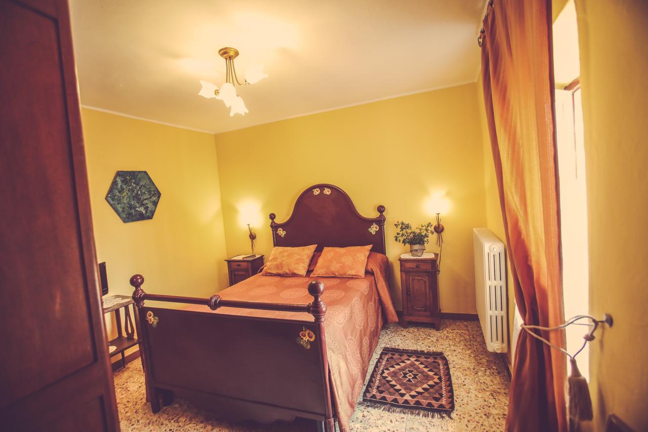 Agriturismo I Suri Asti Exteriör bild