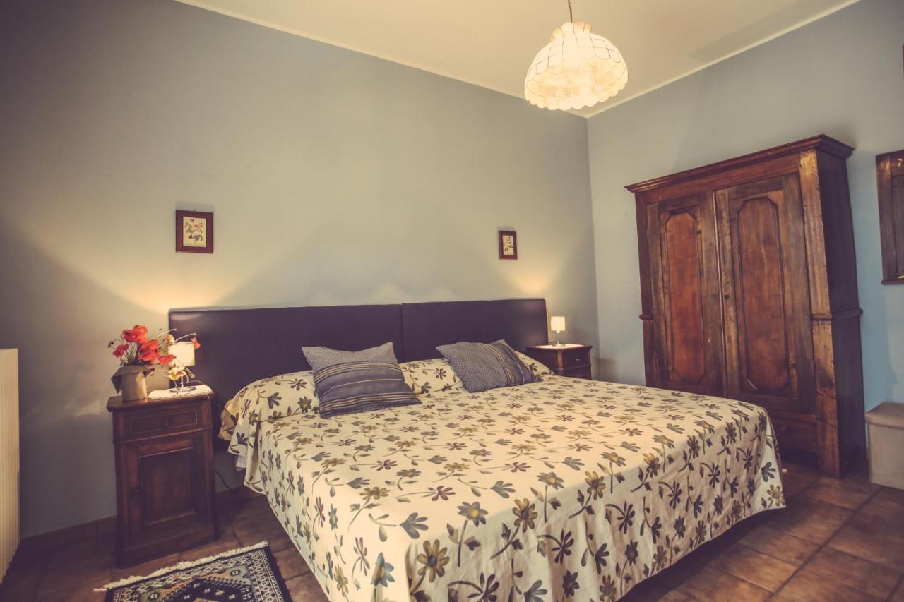 Agriturismo I Suri Asti Exteriör bild