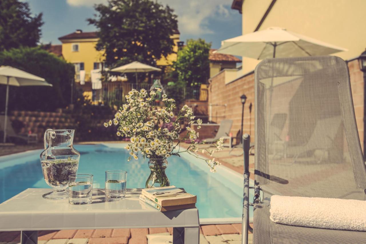 Agriturismo I Suri Asti Exteriör bild