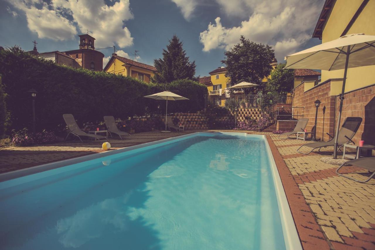 Agriturismo I Suri Asti Exteriör bild